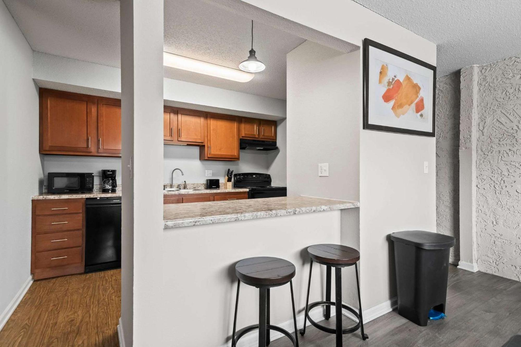 Beautiful And Cozy Apartment In Springfield- 2 Bedroom 外观 照片